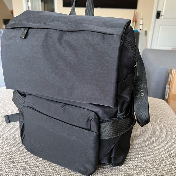 BEIS Handbags - Beis Ultimate Diaper Bag